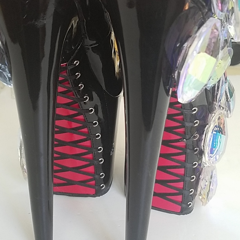 GRAPS OF WRATH PLATFORM PUMPS - Picture 3 of 8